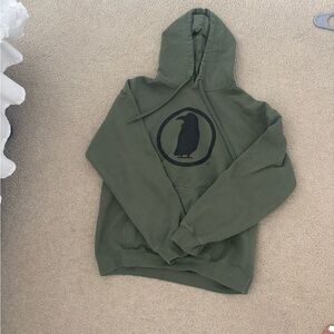 Cozy Green Sweater with Soft Knit Design